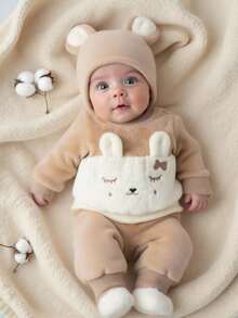 SHEIN 秋冬新款婴儿两件套，超可爱卡其色猫咪蝴蝶结图案，时尚两件套毛绒套装婴儿衣服套装