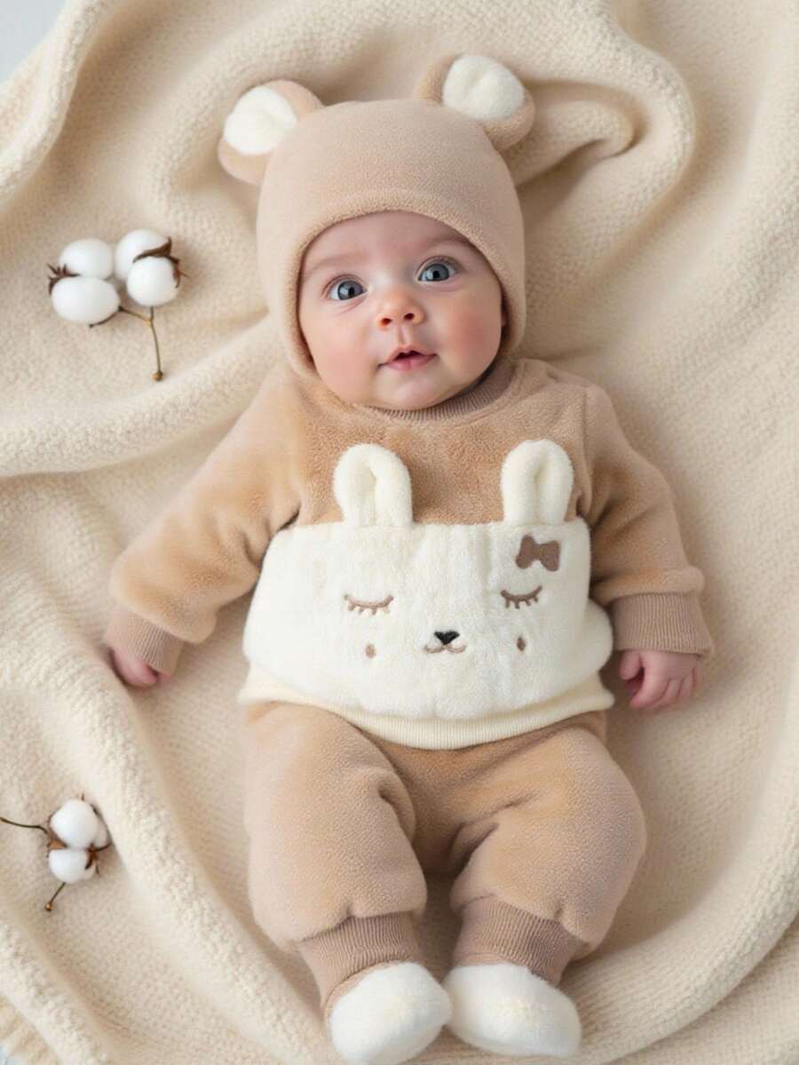 SHEIN 秋冬新款婴儿两件套，超可爱卡其色猫咪蝴蝶结图案，时尚两件套毛绒套装婴儿衣服套装