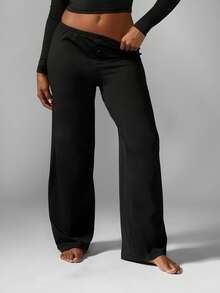 Missguided x Playboy Christmas Long Sleeve Crop Top With Wide Leg Pants Set - Black - View 4