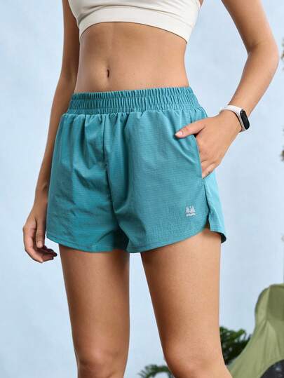 In My Nature Letter Graphic Split Hem Outdoor Shorts