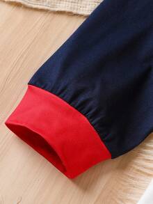 男士圣诞与游戏元素睡衣套装，以圣诞红和流行的海军蓝为主色调，辅以圣诞驯鹿、圣诞老人和雪人元素，面料柔软，非常适合圣诞节家庭时光和家居服、秋季服装 - 彩色 - 查看 6