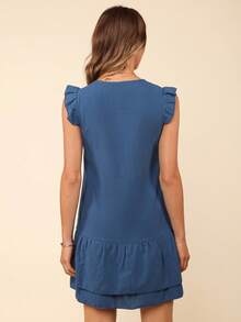 Coeurva 女款純色前鈕褶邊連衣裙