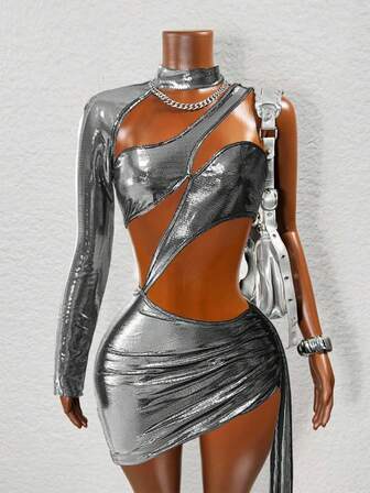 BamGleam 秋季新款性感镂空低腰修身褶皱不对称单肩长袖秋季银色亮面女装小礼服秋装女