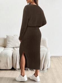 SHEIN Bộ đồ bà bầu 2 món gồm áo thun dài tay cổ tròn màu trơn và chân váy Bộ đồ bà bầu 2 món dệt kim 2 món màu nâu Bộ đồ 2 món váy cho nữ Bộ đồ 2 món có gân cho nữ - Cà phê nâu - Xem 2
