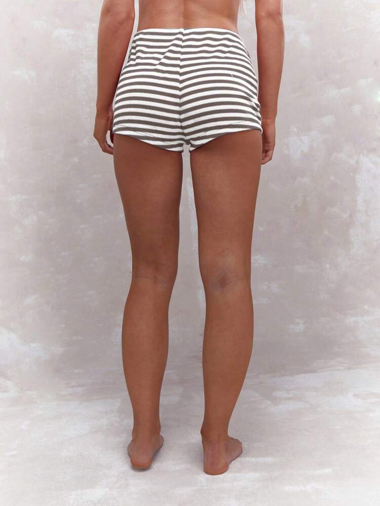 MISSGUIDED Mini Shorts Cintura Alta Tricotados Listrados, Roupas de Praia, Lounge, Shorts de Bumbum, Festivais, Férias, Resort, Casual, Fim de Semana, Festa