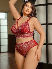 SHEIN 2pcs Plus Size Lace Patchwork Sheer Wireless Bra Set - Burgundy - View 2
