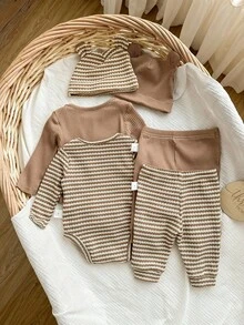 SHEIN 新生女宝宝可爱休闲针织弹力长袖连体衣，卡通印花，搭配裤子和帽子，秋冬季