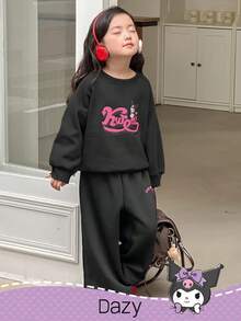 HELLO KITTY AND FRIENDS | SHEIN DAZY 女童圆领抓绒印花卫衣裤套装，秋冬款
