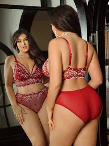 SHEIN 2pcs Plus Size Lace Patchwork Sheer Wireless Bra Set - Burgundy - View 1