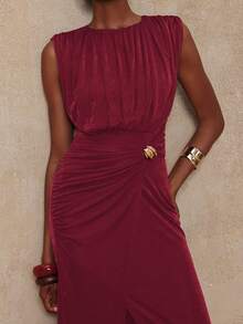 Lumalex VITNOS 秋冬新款高端优雅咖色针织无袖褶皱修身收腰金属扣装饰不对称连衣裙，女秋装，适合演唱会、约会、婚礼、派对、生日 - 酒紅色 - 查看 7