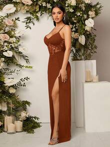 SHEIN Belle 女士纯色撞色蕾丝侧开衩下摆优雅吊带连衣裙，情人节必备 - 棕色 - 查看 3