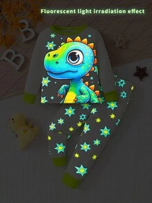 SHEIN 男婴 3D 恐龙夜光紫外线图案长袖防晒衣上衣和紧身裤两件套睡衣套装 - 杏色 - 查看 3