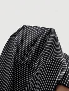 SHEIN MOD Vintage schwarzes Hemd mit V-Ausschnitt, Glockenärmeln und Raffungen - Preppy Stil, 70er Jahre, Lässig, Komfortabel, Pendeln, Old Money Ästhetik, ideal für Schulkleidung, Lehre und Büromode - Schwarz - Übersicht 5