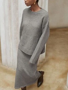 Aveloria Modichic 2pcs/Set Autumn/Winter Slouchy Long Sleeve Crew Neck Sweater & Bodycon Skirt Set - Camel - View 2