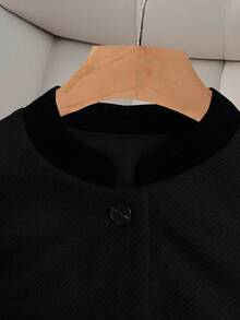 GlowEve CURVE Blazer Lengan Panjang Minimalis Warna Polos Ukuran Besar, Pakaian Sehari-hari untuk Wanita di Musim Gugur - Hitam - View 4