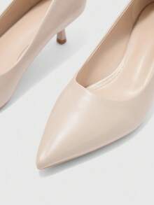 CUCCOO BIZCHIC 女士杏色尖头小猫跟一脚蹬浅口鞋，舒适百搭，适合通勤、约会、派对、度假、办公穿着，亦可作为圣诞节或春季鞋履。 - 杏色 - 查看 6