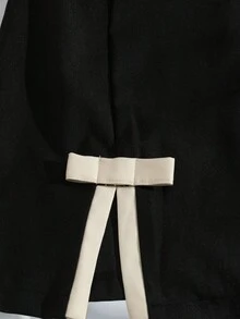 Franclia Váy nơ xếp ly cổ bất đối xứng họa tiết khối màu - màu đen - Xem 5