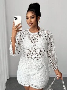 Maweii 这款优雅的白色蕾丝花卉大码衬衫非常适合春季、秋季、新年和圣诞节穿着。也是度假、夏季、派对和花卉主题活动的理想之选。 - 白色 - 查看 6
