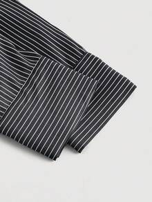 SHEIN MOD Vintage schwarzes Hemd mit V-Ausschnitt, Glockenärmeln und Raffungen - Preppy Stil, 70er Jahre, Lässig, Komfortabel, Pendeln, Old Money Ästhetik, ideal für Schulkleidung, Lehre und Büromode - Schwarz - Übersicht 4