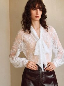 Arave 时尚百搭蕾丝衬衫，初秋新款女装上衣 - 白色 - 查看 2