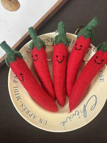 POKOJA LAND 可爱又有趣的胡萝卜手工羊毛毡钥匙扣钥匙圈配件 - 彩色 - 查看 9