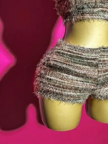 Slaydiva مجموعة قطعتين من ملابس علوية أكروب بلا أكمام ذو ملمس فرو مع ياقة عالية وظهر مكشوف + تنورة ضيقة قصيرة مخططة ذات ملمس فرو، مناسبة لمهرجانات الموسيقى والعيد والتخرج والارتداء اليومي، موضة ربيع/صيف 2025