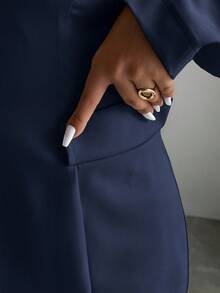 Elenzga Blazer Ajustado de Gola V de Botão Único Minimalista Plus Size - Azul Marinho - Visão 6