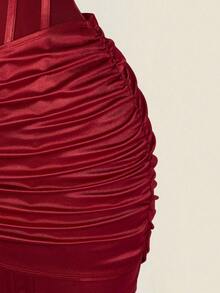 SHEIN ICON 女士时尚性感派对褶饰抹胸迷你连衣裙 - 紅色 - 查看 5