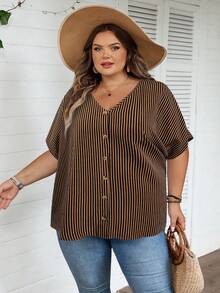 SHEIN CURVE+ 大码条纹印花V领休闲百搭短袖衬衫 - 咖啡棕 - 查看 5