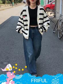 SHEIN X Care Bears FRIFUL 女式 V 领宽松条纹落肩宽松刺绣纽扣前开衫 - 黑與白 - 查看 3