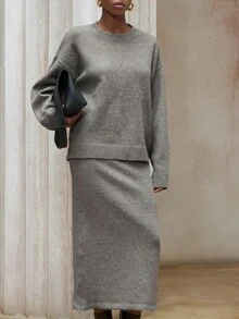 Aveloria Modichic 2pcs/Set Autumn/Winter Slouchy Long Sleeve Crew Neck Sweater & Bodycon Skirt Set - Camel - View 3