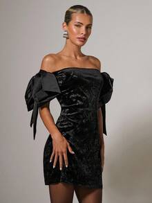 COSMINA Vestido mini ajustado con hombros descubiertos y estampado jacquard elegante para mujer - Negro - Ver 6