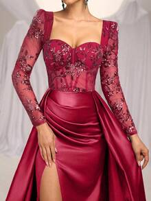 SHEIN Belle 优雅奢华的安哥拉彩色亮片和串珠缎面低胸透明长袖美人鱼高开衩超大荷叶边晚礼服 - 酒紅色 - 查看 3