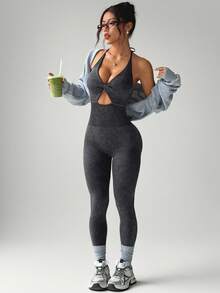 Dewbera 无缝瑜伽连体衣，工字背，七分裤，可拆卸罩杯，前扭纹镂空，露背设计，时尚性感，适合健身、户外跑步，吸湿排汗 - 黑色 - 查看 1