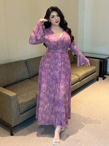 Flirla 大码女式 V 领扎染印花喇叭袖褶饰单排扣时尚连衣裙 - 彩色 - 查看 1