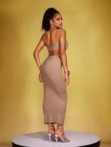 INAWLY 女性性感純色修身背心搭配細肩帶和裙子套裝，適用於夏季 - 卡其色 - 查看 2