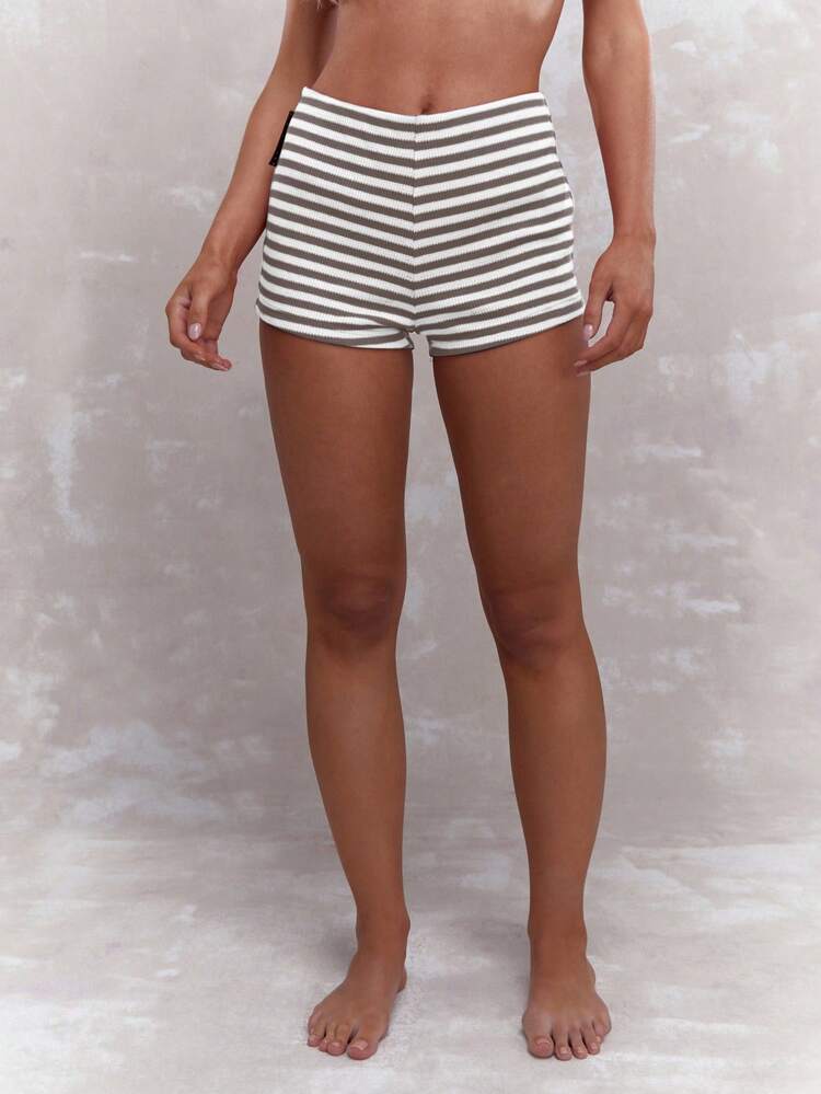 MISSGUIDED Mini Shorts Cintura Alta Tricotados Listrados, Roupas de Praia, Lounge, Shorts de Bumbum, Festivais, Férias, Resort, Casual, Fim de Semana, Festa