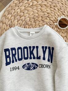 SHEIN Babygirl 可爱灰色字母印花长袖卫衣和裤子套装，秋冬