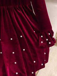 SHEIN Tween Mädchen Elegant Paillettenbesetztes Samt Trompetenärmel Patchwork Rüschen Saum Kleid, geeignet für Weihnachtsparty, weinrotes Halloween Kleid