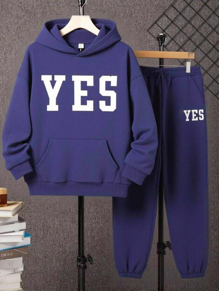 SHEIN 青少年男孩休闲街头风格纯色图案标语印花舒适套头连帽衫和慢跑裤套装，适合通勤、上学、日常休闲、旅行、运动、派对、秋冬 - 藏蓝色 - 查看 6