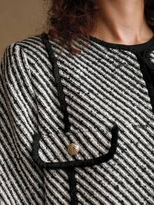 Arave Women's Woven Tweed Fabric Small Round Neck Straight Shoulders Long Sleeves Short Straight Cut Tassel Lace Decoration Design Black Edge Contrast Design Daily Casual Regular Jacket Fall Clothes For Women