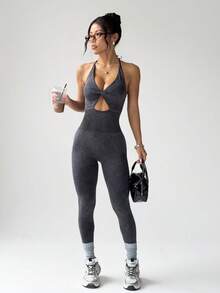 Dewbera 无缝瑜伽连体衣，工字背，七分裤，可拆卸罩杯，前扭纹镂空，露背设计，时尚性感，适合健身、户外跑步，吸湿排汗 - 黑色 - 查看 8