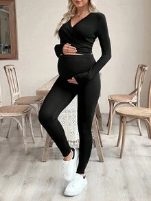 SHEIN 2 pièces Ensemble de sport de maternité, Top à manches longues col V avec croisement et nœud, imprimé papillon et pantalon slim de soutien pour le ventre - Noir - Voir 1