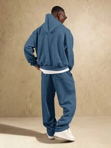 SUMWON 男士运动裤，黑色宽松版型 | 街头风 | INS 必备 | 休闲舒适 | 假日必备单品，这款黑色宽松版型运动裤采用优质面料制成，舒适透气，可轻松搭配任何运动或休闲服饰。简约设计使其成为各种场合的理想之选。 - 水鴨藍 - 查看 6