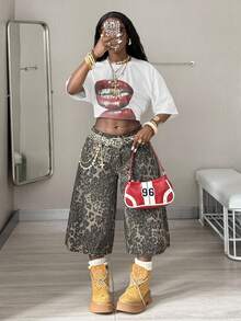 Coolane 女士夏季演唱会街头服饰复古休闲 Y2K 嬉皮老钱舒适唇形图案超大白色 T 恤 - 白色 - 查看 2