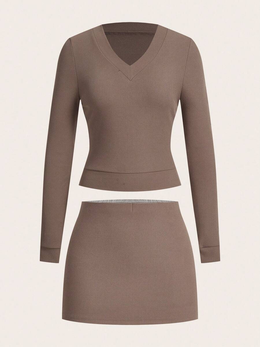 SHEIN Unity 女士两件套服装 V 领长袖上衣修身迷你裙套装秋冬秋季圣诞节 - 駝色 - 查看 1