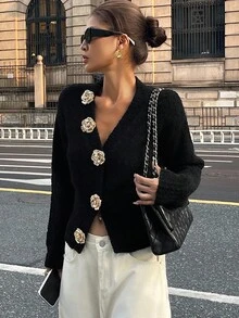 Strévra 女式V领玫瑰图案纽扣开衫，秋季 - 黑色 - 查看 3