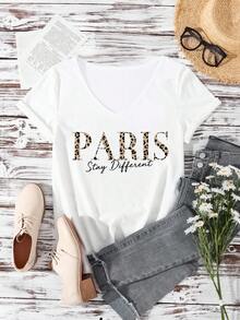 EMERY ROSE 休闲豹纹“Paris”字母图案 V 领短袖修身大码女式 T 恤，适合夏季 - 白色 - 查看 2