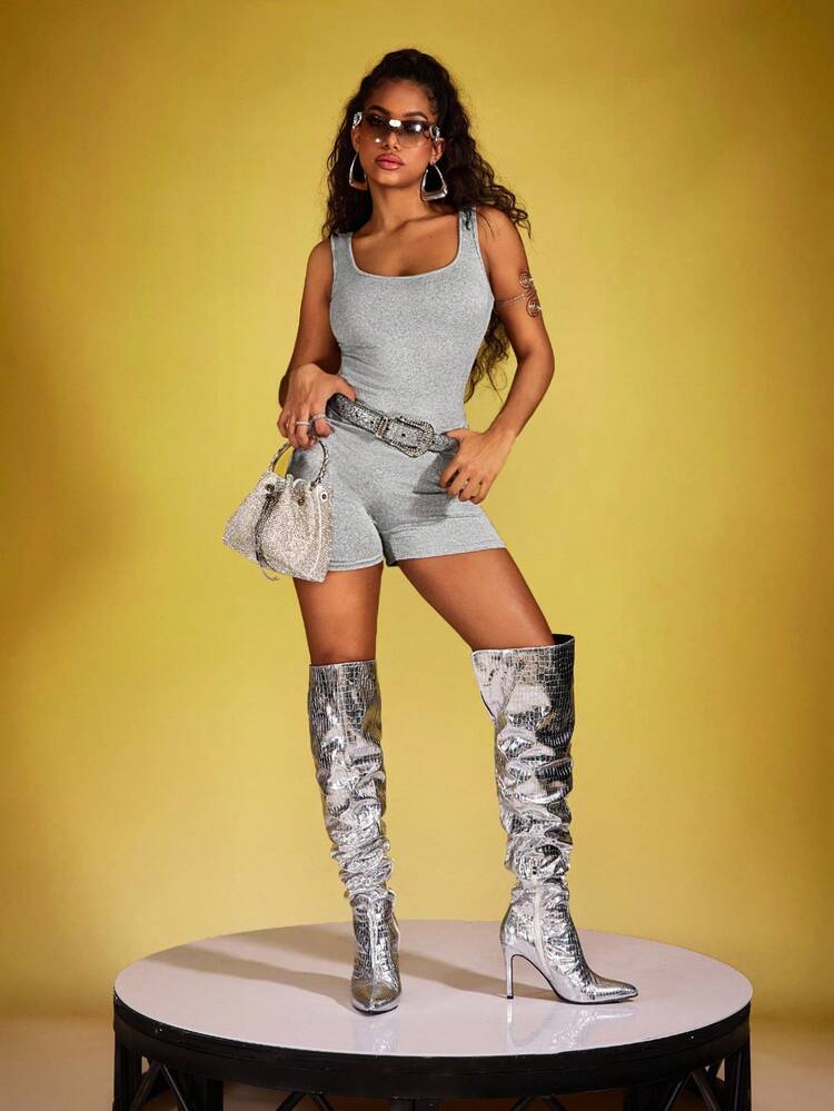 INAWLY Solva 女款纯色贴身连体短裤，褶皱细节和宽大的圆领设计 - 灰色 - 查看 4