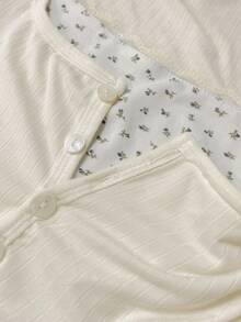 DAZY 新款女式碎花纽扣前长袖修身 T 恤，秋季女装